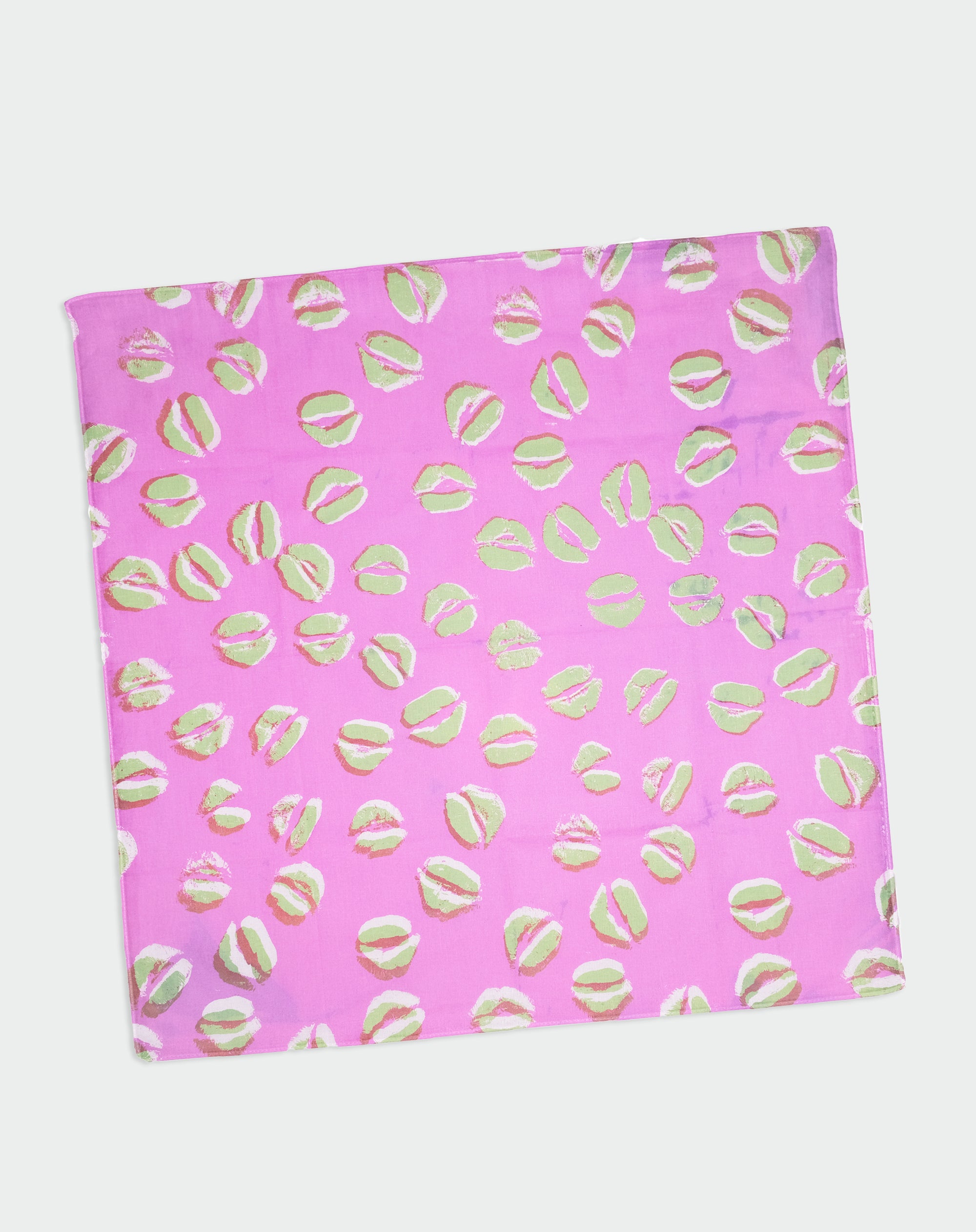 Heat Reactive Bandana (Leopard Kisses)